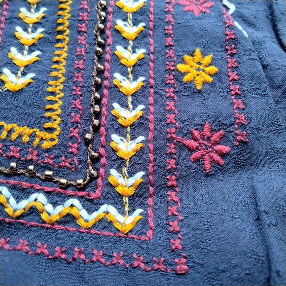 LC Waikiki Casual Embroidered Navy Boho Slit 3/4 Sleeves Blouse Women's Size M - Picture 4 of 15